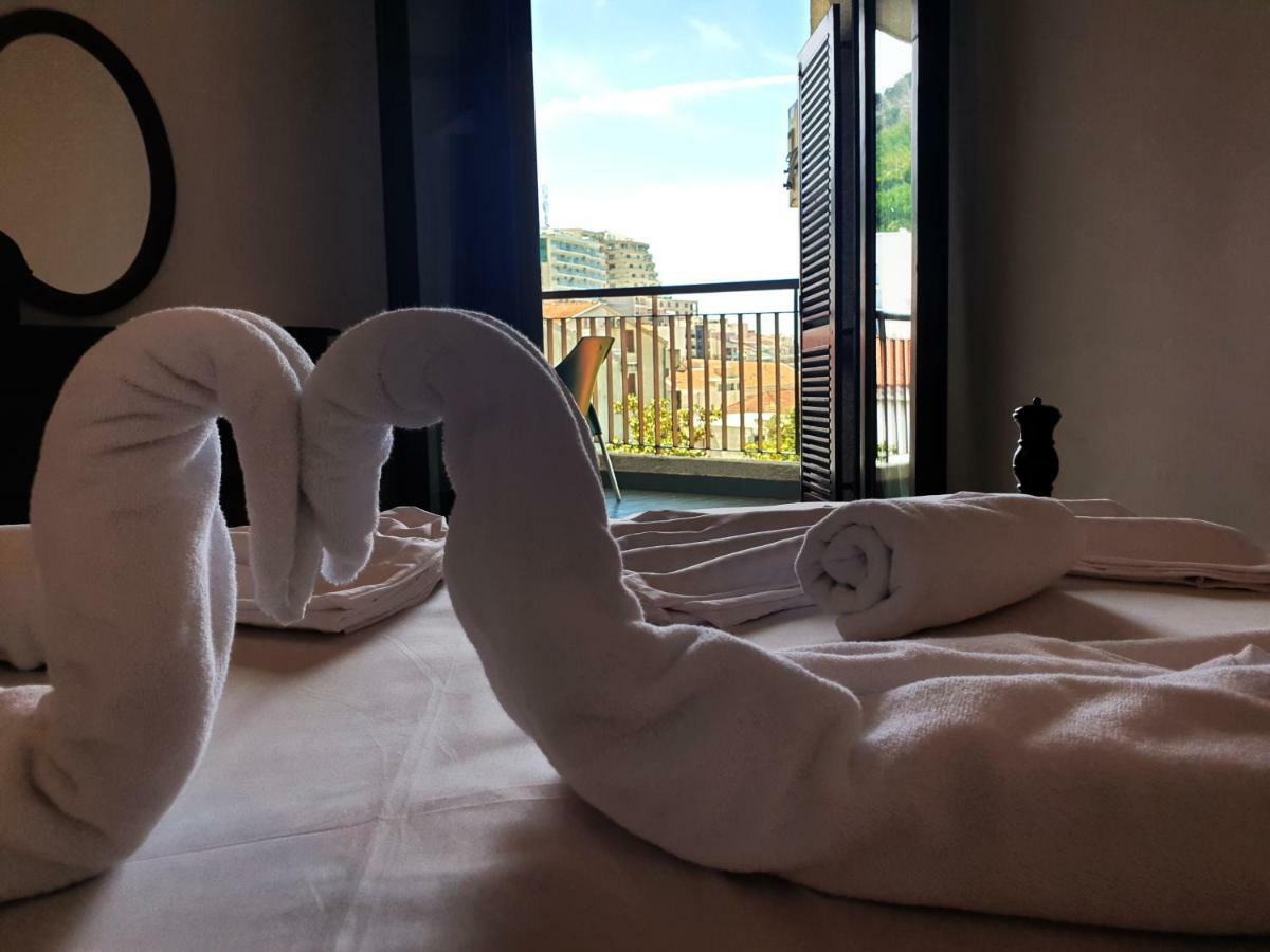 Hotel Sumadija Rafailovici Bečići Eksteriør bilde