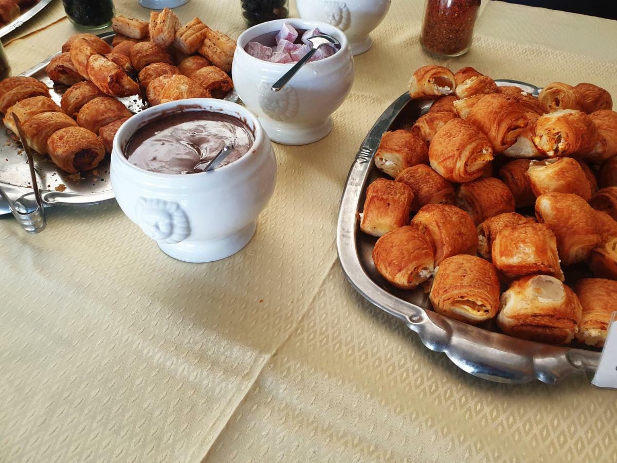 Hotel Sumadija Rafailovici Bečići Eksteriør bilde